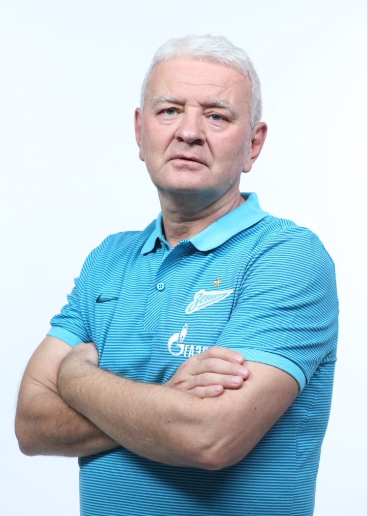 Фотосессия футболистов и тренеров основного состава ФК «Зенит» сезона 2016/2017