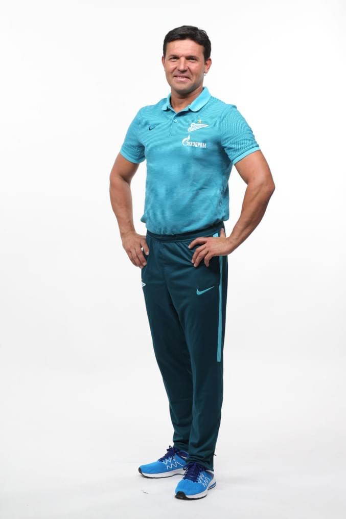 Фотосессия футболистов и тренеров основного состава ФК «Зенит» сезона 2016/2017