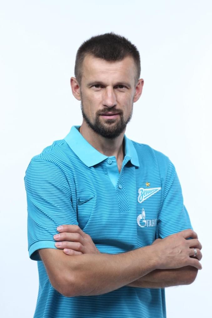 Фотосессия футболистов и тренеров основного состава ФК «Зенит» сезона 2016/2017