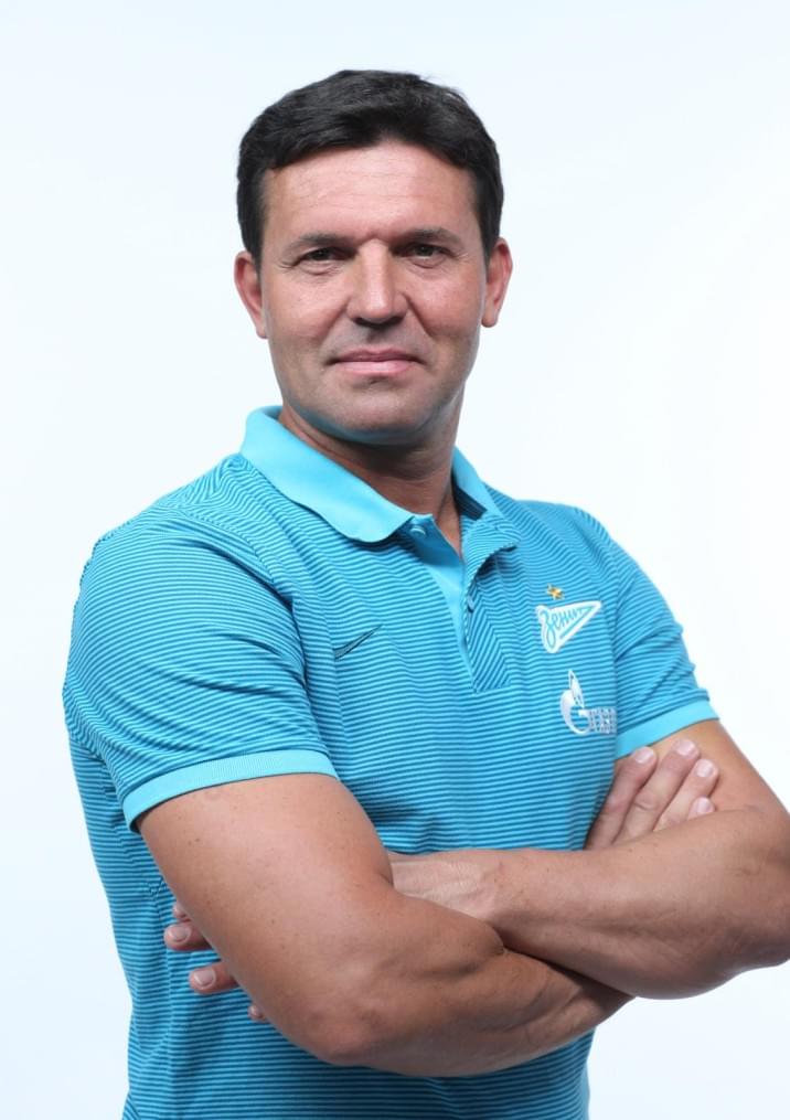 Фотосессия футболистов и тренеров основного состава ФК «Зенит» сезона 2016/2017