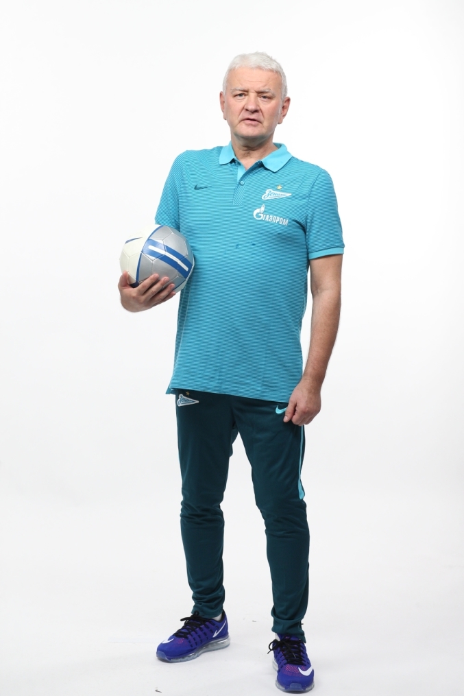 Фотосессия футболистов и тренеров основного состава ФК «Зенит» сезона 2016/2017