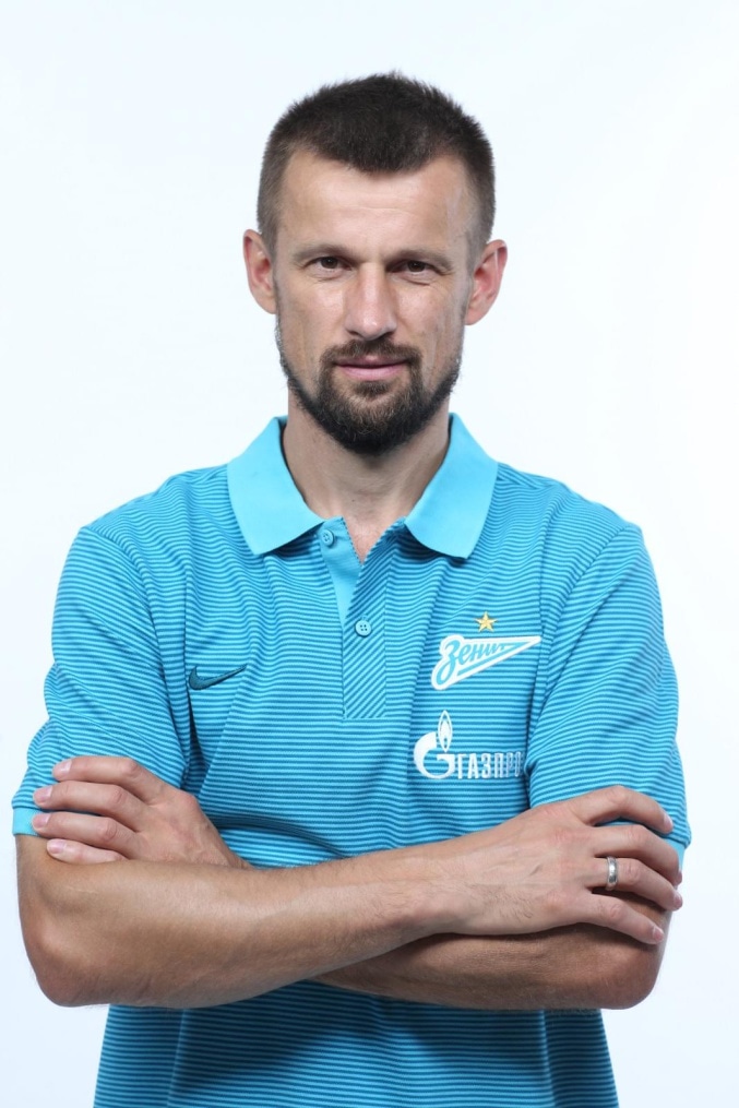 Фотосессия футболистов и тренеров основного состава ФК «Зенит» сезона 2016/2017