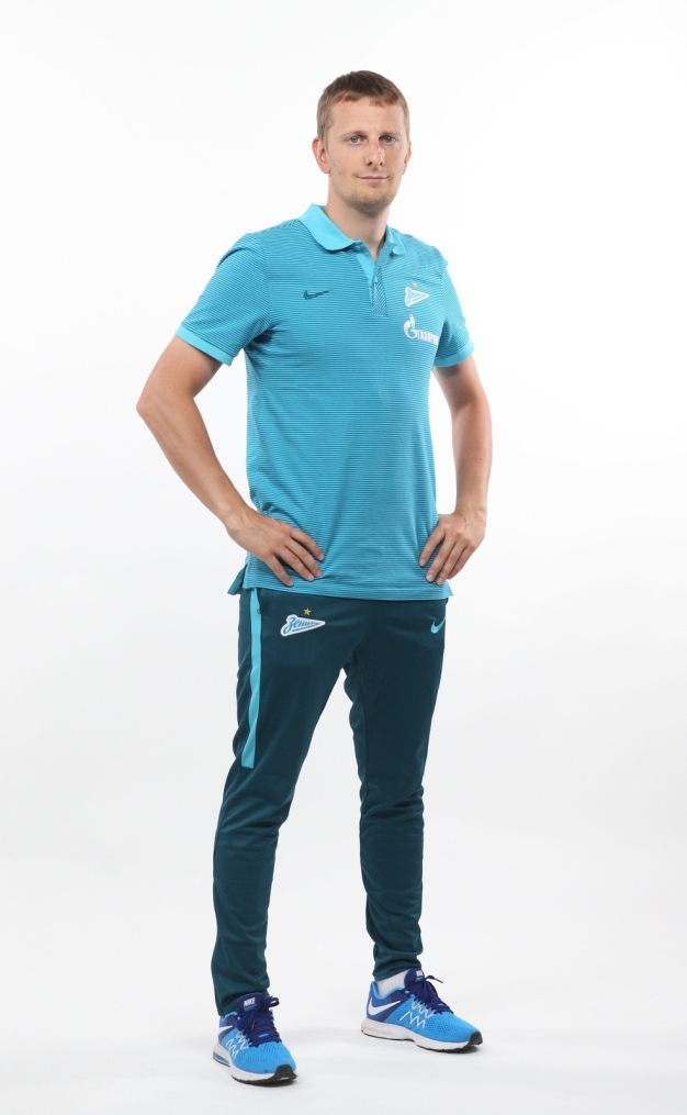 Фотосессия футболистов и тренеров основного состава ФК «Зенит» сезона 2016/2017