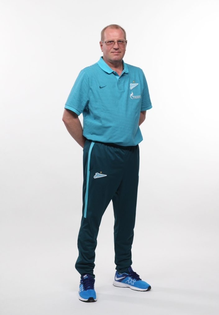 Фотосессия футболистов и тренеров основного состава ФК «Зенит» сезона 2016/2017