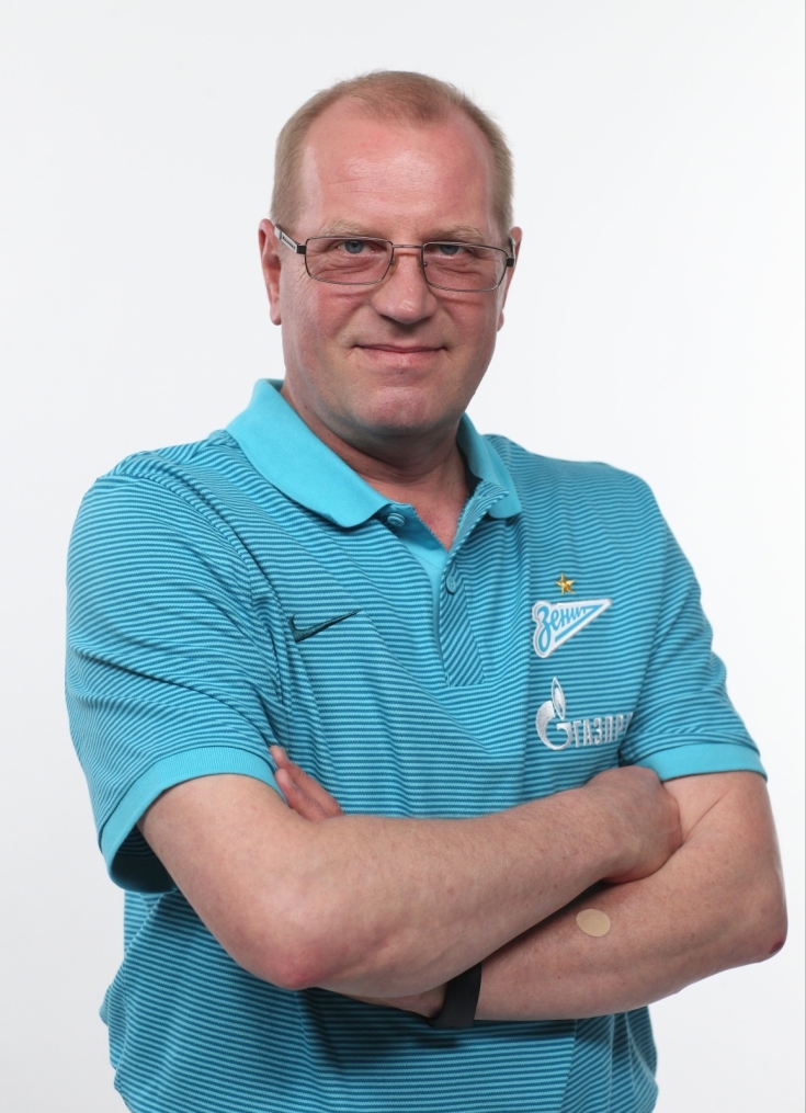 Фотосессия футболистов и тренеров основного состава ФК «Зенит» сезона 2016/2017