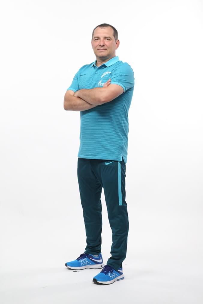 Фотосессия футболистов и тренеров основного состава ФК «Зенит» сезона 2016/2017