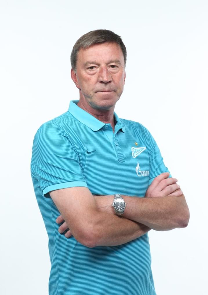 Фотосессия футболистов и тренеров основного состава ФК «Зенит» сезона 2016/2017