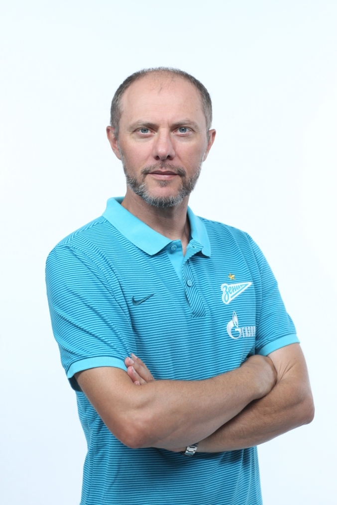 Фотосессия футболистов и тренеров основного состава ФК «Зенит» сезона 2016/2017