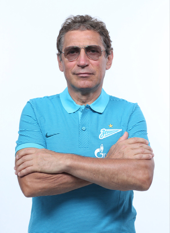 Фотосессия футболистов и тренеров основного состава ФК «Зенит» сезона 2016/2017