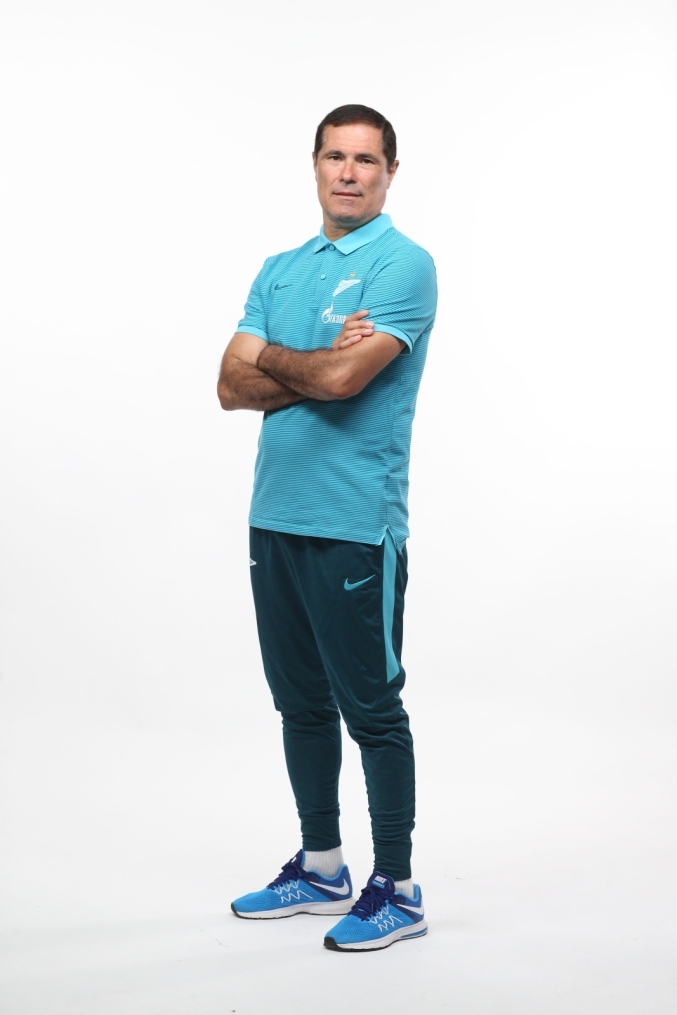 Фотосессия футболистов и тренеров основного состава ФК «Зенит» сезона 2016/2017