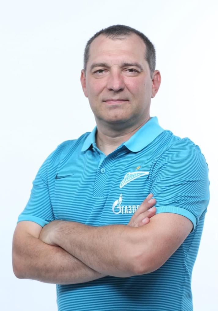 Фотосессия футболистов и тренеров основного состава ФК «Зенит» сезона 2016/2017