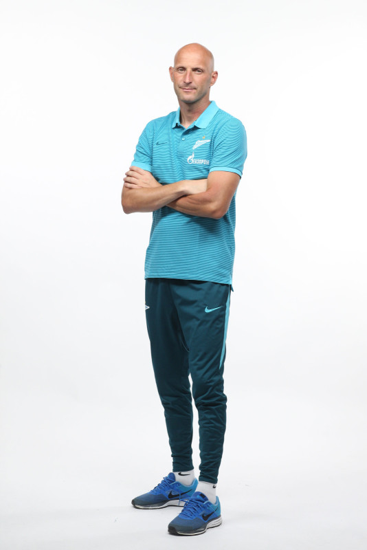 Фотосессия футболистов и тренеров основного состава ФК «Зенит» сезона 2016/2017