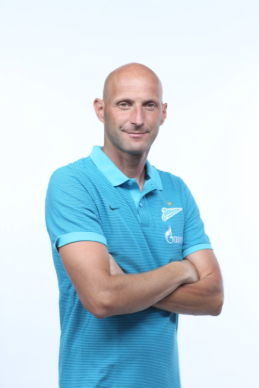 Фотосессия футболистов и тренеров основного состава ФК «Зенит» сезона 2016/2017