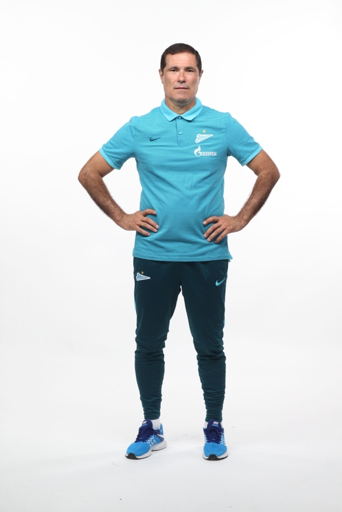 Фотосессия футболистов и тренеров основного состава ФК «Зенит» сезона 2016/2017