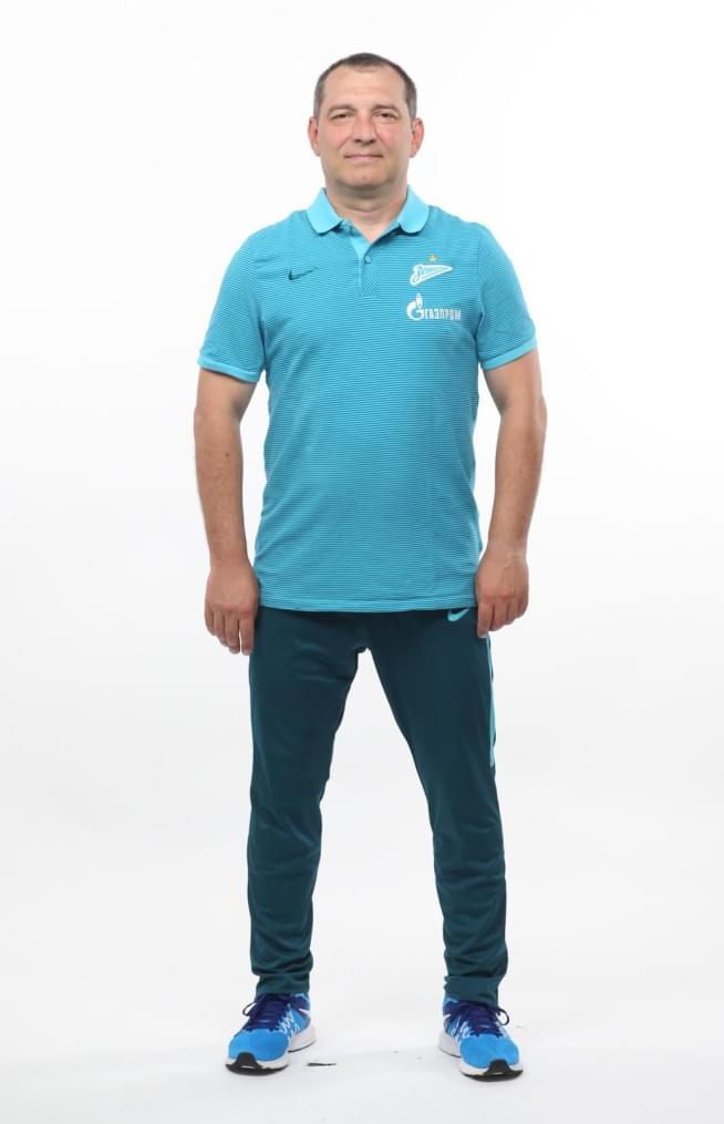 Фотосессия футболистов и тренеров основного состава ФК «Зенит» сезона 2016/2017