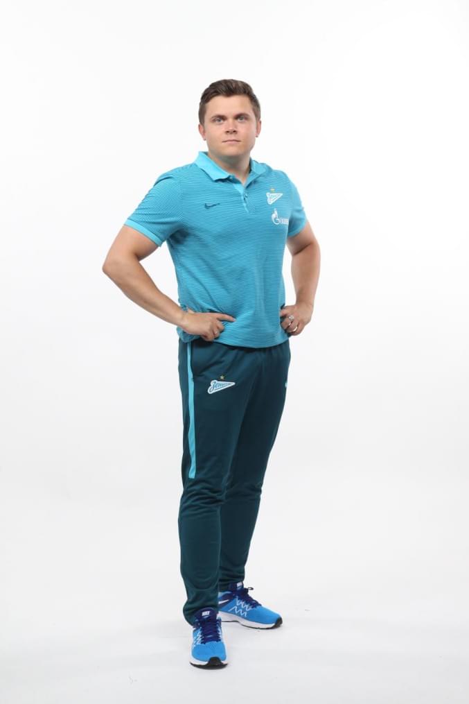 Фотосессия футболистов и тренеров основного состава ФК «Зенит» сезона 2016/2017