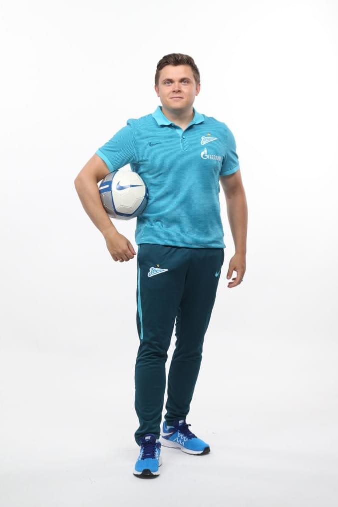 Фотосессия футболистов и тренеров основного состава ФК «Зенит» сезона 2016/2017