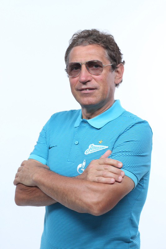 Фотосессия футболистов и тренеров основного состава ФК «Зенит» сезона 2016/2017