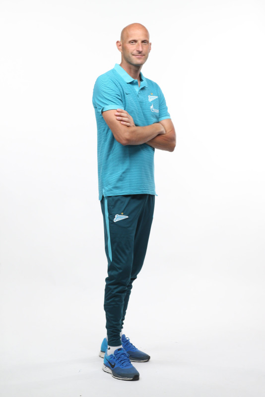 Фотосессия футболистов и тренеров основного состава ФК «Зенит» сезона 2016/2017