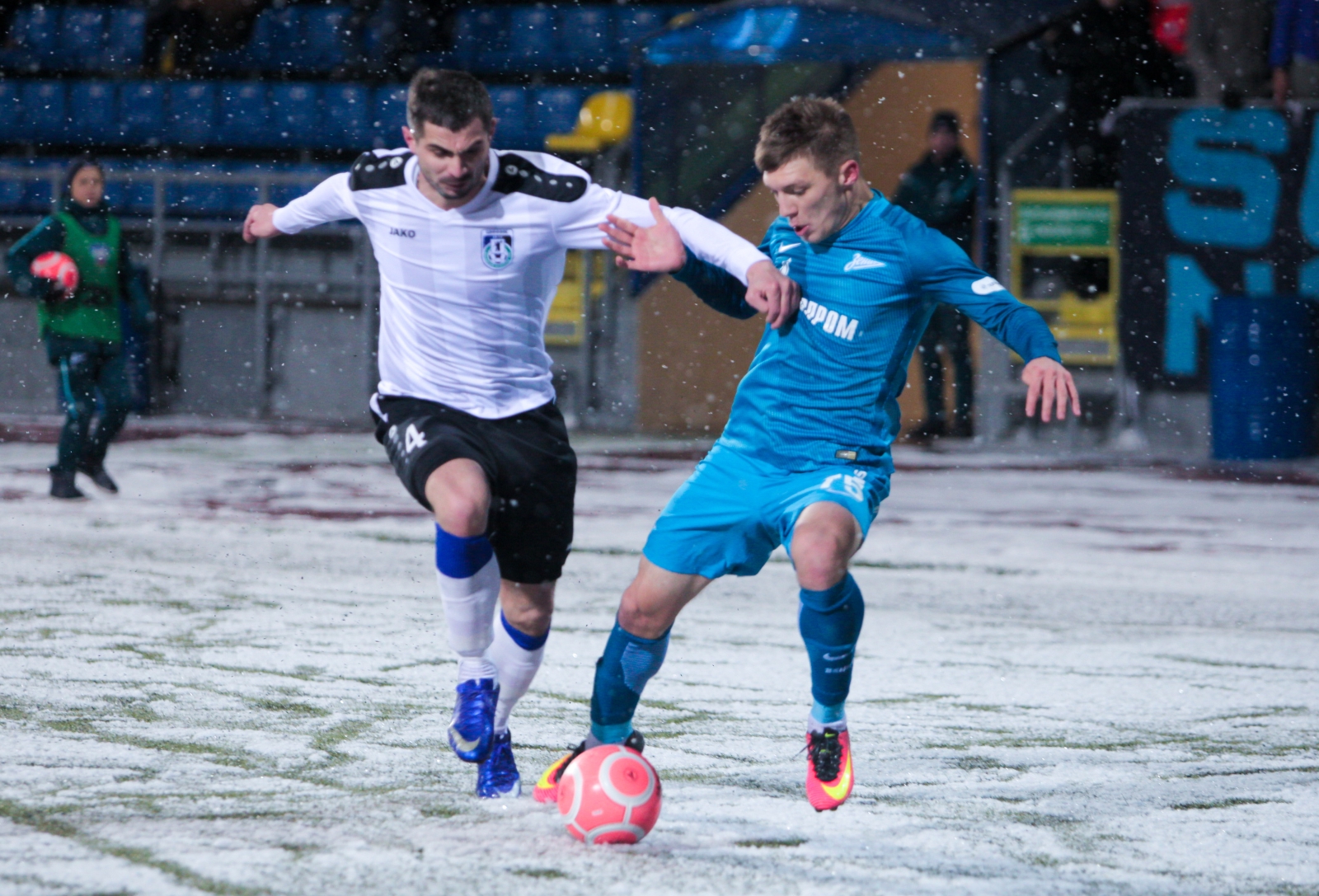 ФОНБЕТ-Первенство России среди команд клубов ФНЛ, «Зенит»-2 — «Шинник»