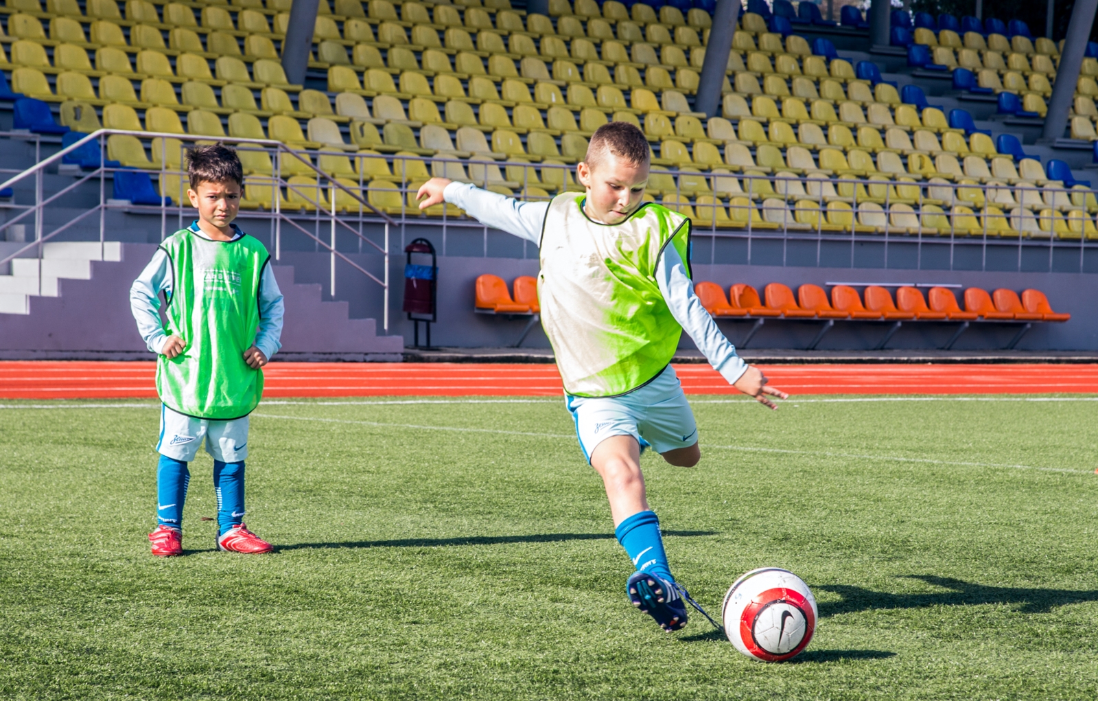 Тренировочный лагерь для победителей «Большого фестиваля футбола»: фоторепортаж из Сочи
