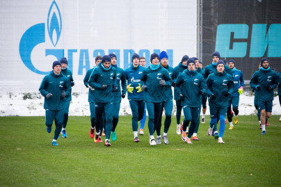 Тренировка сине-бело-голубых перед матчем с «Крыльями Советов»: фоторепортаж из «Газпром — тренировочного центра»