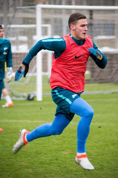 Тренировка сине-бело-голубых перед матчем с «Крыльями Советов»: фоторепортаж из «Газпром — тренировочного центра»