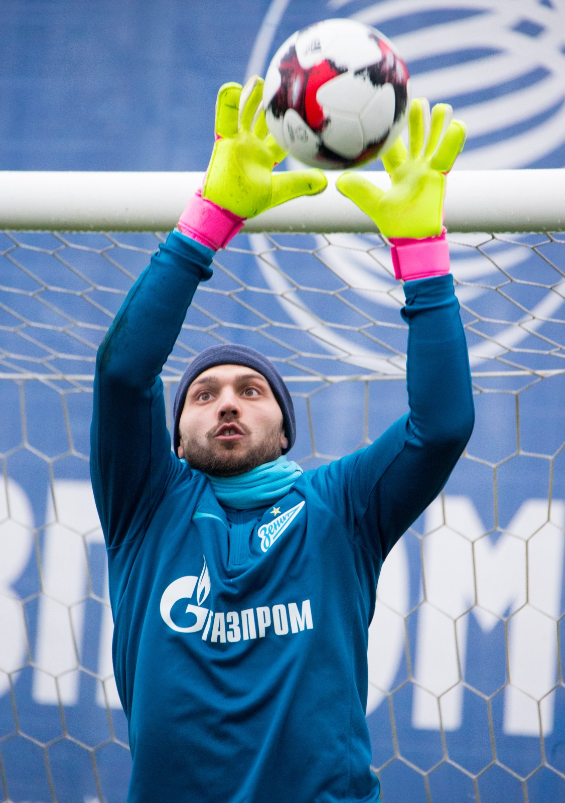 Тренировка сине-бело-голубых перед матчем с «Крыльями Советов»: фоторепортаж из «Газпром — тренировочного центра»