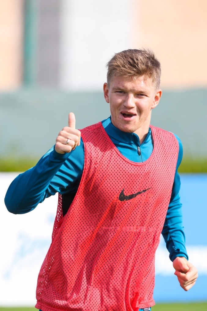 «Газпром»-тренировочные сборы в Дубае: 13 января, утренняя тренировка