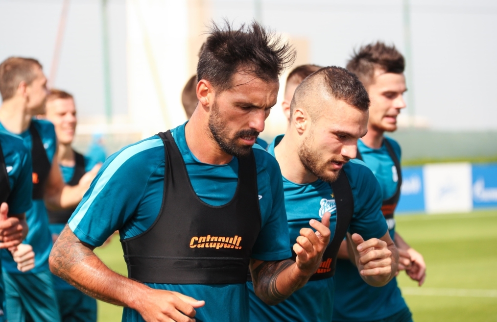 «Газпром»-тренировочные сборы в Дубае: 13 января, утренняя тренировка