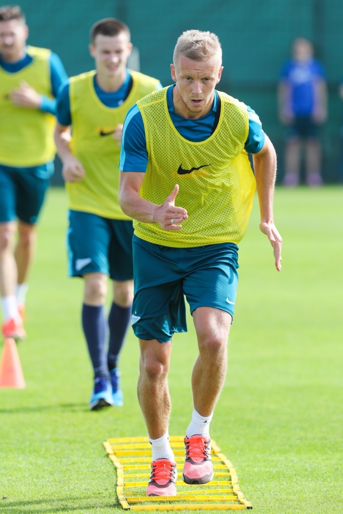 «Газпром»-тренировочные сборы в Дубае: 13 января, утренняя тренировка