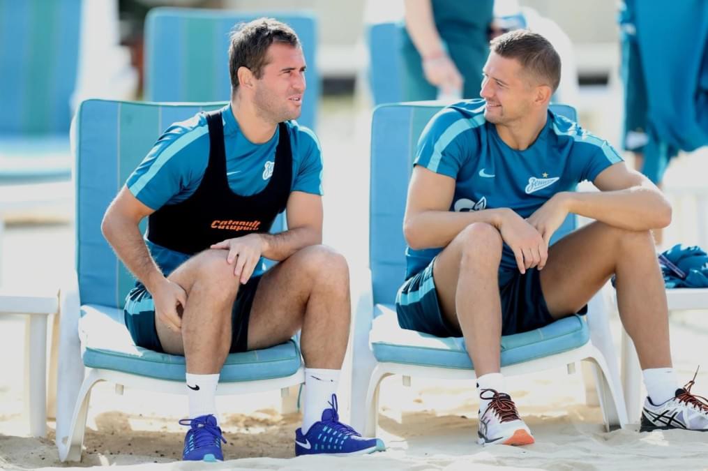 «Газпром»-тренировочные сборы в Дубае: 15 января, утренняя тренировка