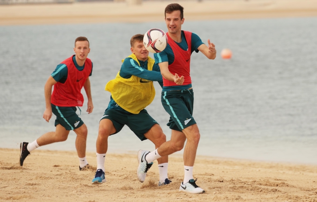 «Газпром»-тренировочные сборы в Дубае: 15 января, утренняя тренировка