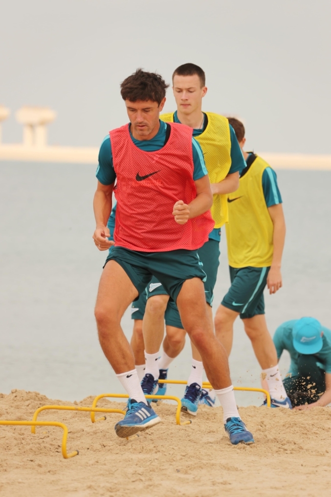 «Газпром»-тренировочные сборы в Дубае: 15 января, утренняя тренировка