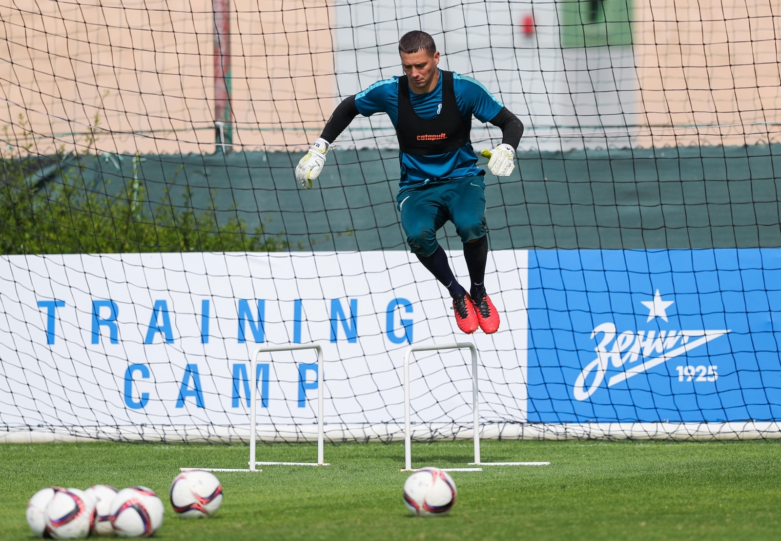 «Газпром»-тренировочные сборы в Дубае: 18 января, утренняя тренировка