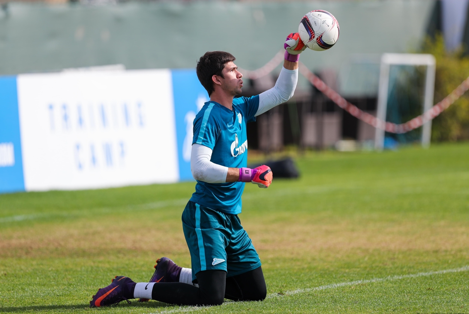 «Газпром»-тренировочные сборы в Дубае: 18 января, утренняя тренировка