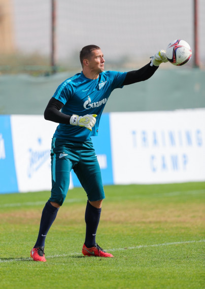 «Газпром»-тренировочные сборы в Дубае: 18 января, утренняя тренировка