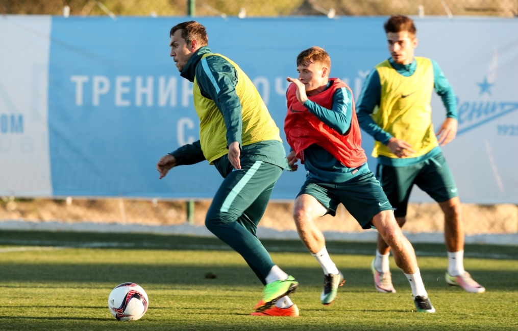 Вторые «Газпром»-тренировочные сборы в Испании: 30 января, вечерняя тренировка