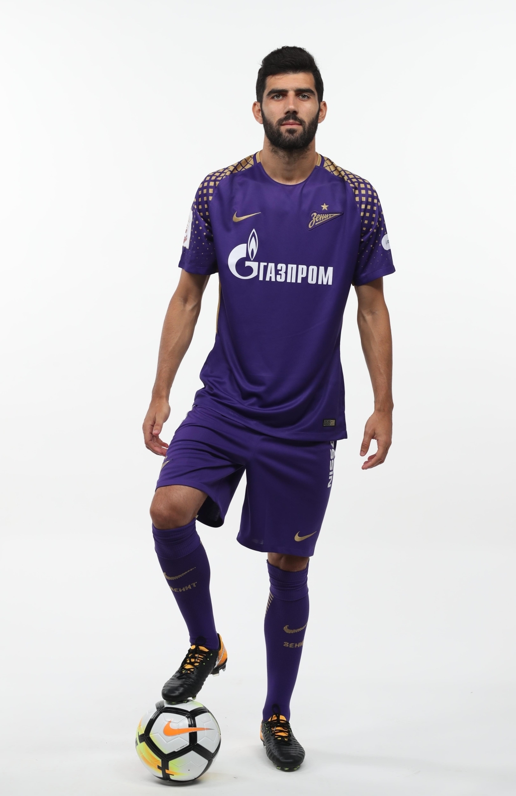 Фотосессия футболистов и тренеров основного состава ФК «Зенит» сезона 2017/2018