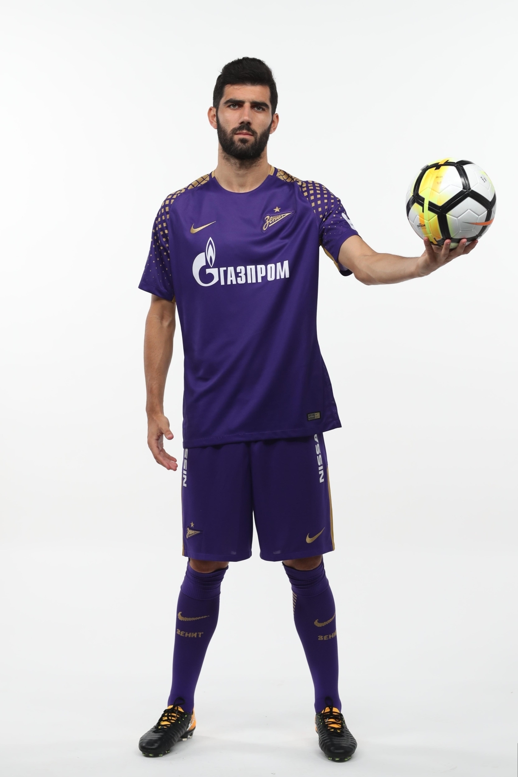 Фотосессия футболистов и тренеров основного состава ФК «Зенит» сезона 2017/2018