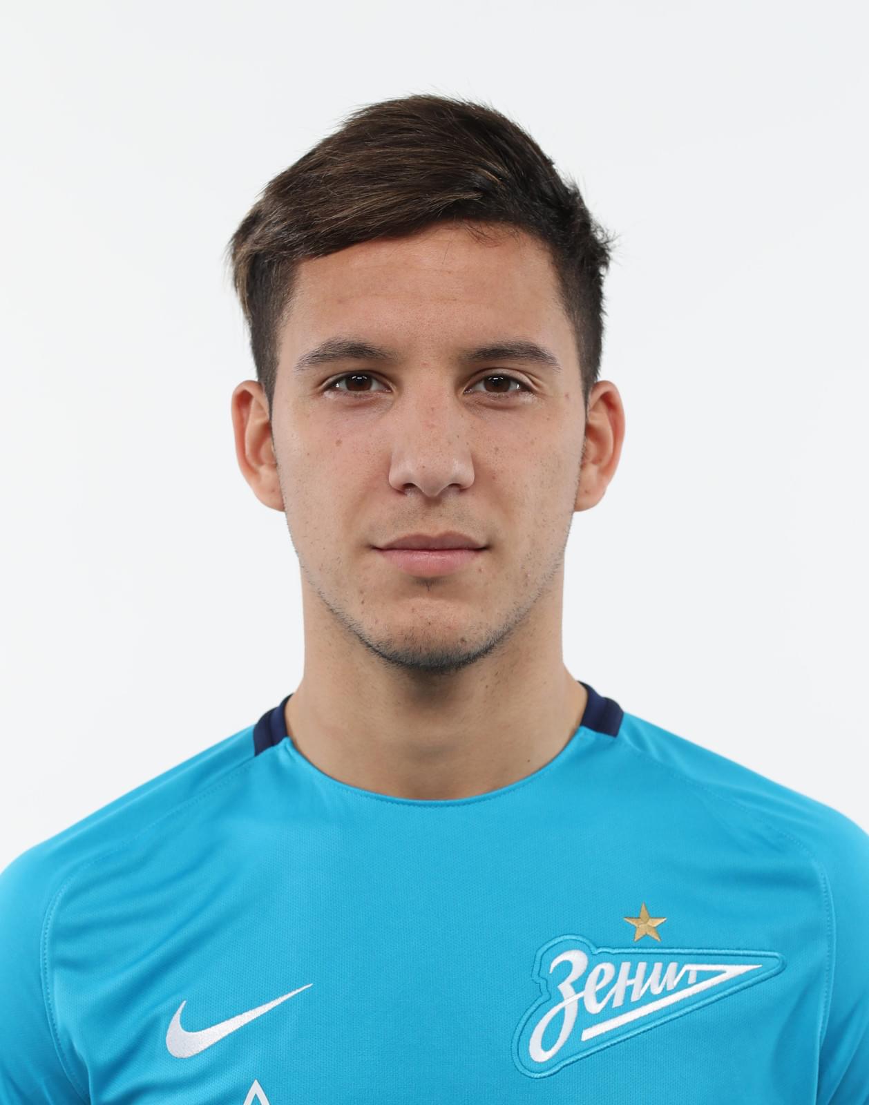 Фотосессия футболистов и тренеров основного состава ФК «Зенит» сезона 2017/2018