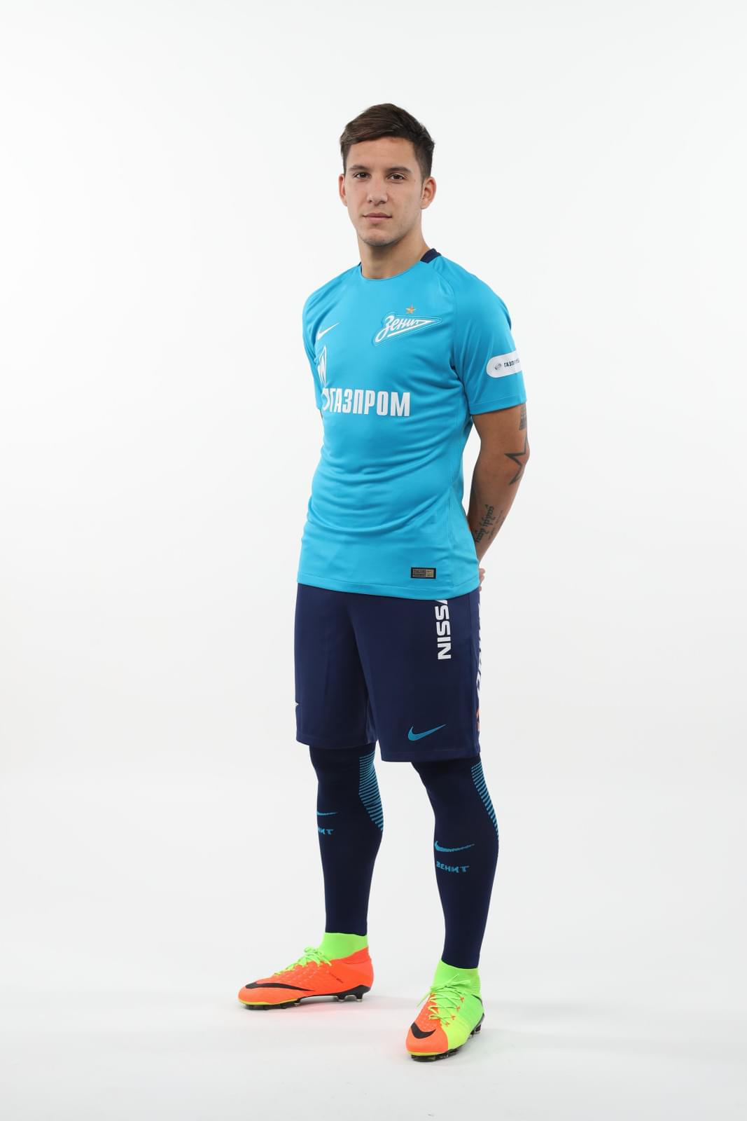 Фотосессия футболистов и тренеров основного состава ФК «Зенит» сезона 2017/2018