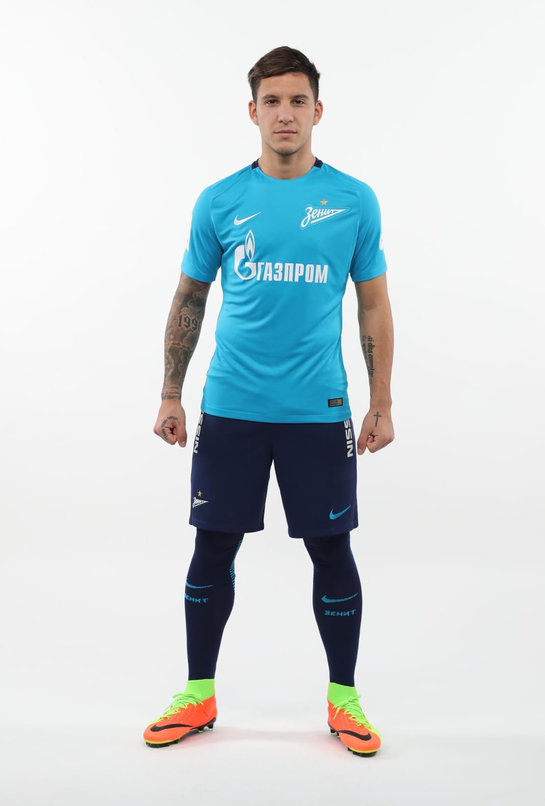 Фотосессия футболистов и тренеров основного состава ФК «Зенит» сезона 2017/2018