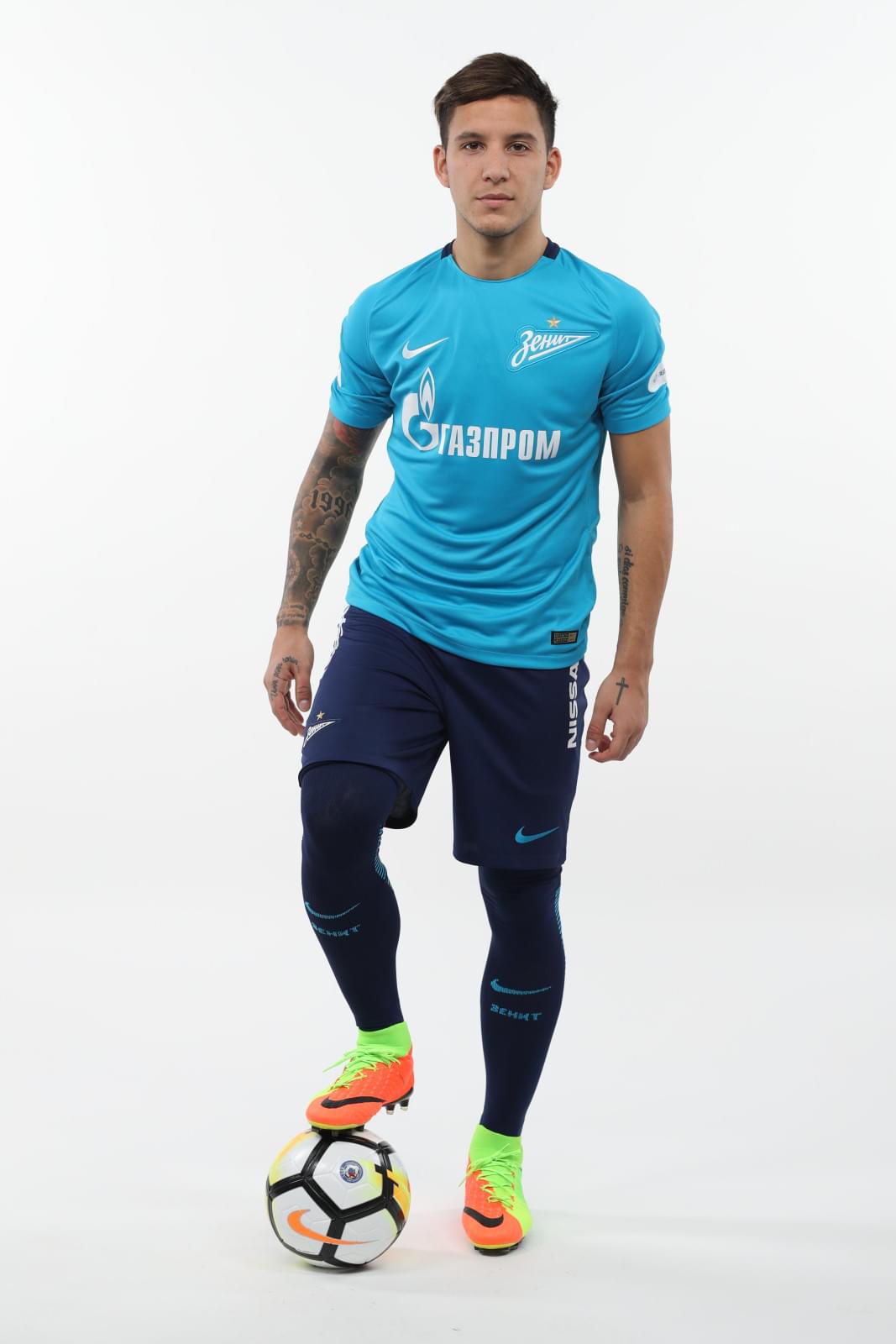 Фотосессия футболистов и тренеров основного состава ФК «Зенит» сезона 2017/2018