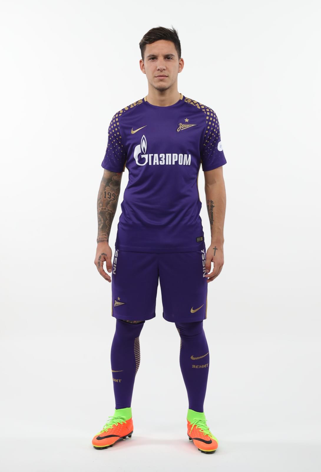 Фотосессия футболистов и тренеров основного состава ФК «Зенит» сезона 2017/2018