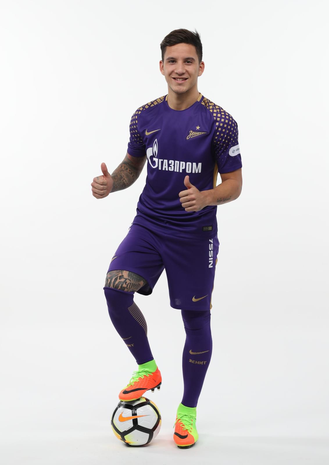 Фотосессия футболистов и тренеров основного состава ФК «Зенит» сезона 2017/2018