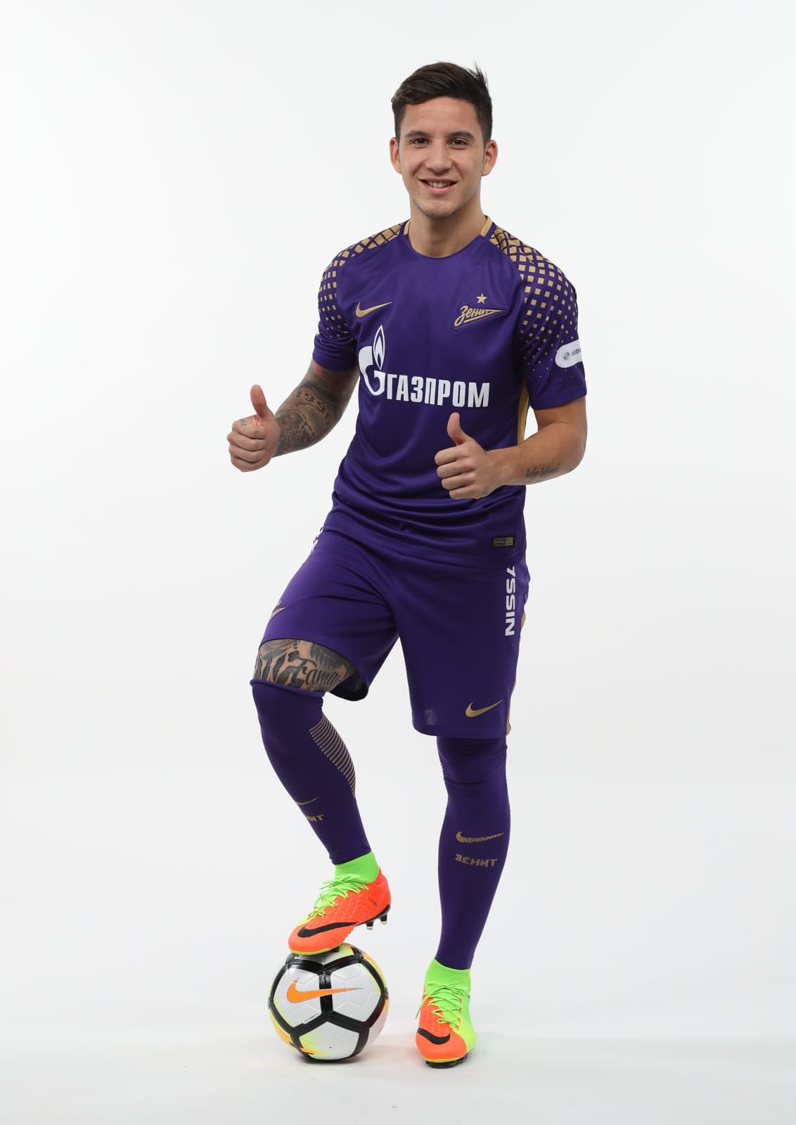 Фотосессия футболистов и тренеров основного состава ФК «Зенит» сезона 2017/2018