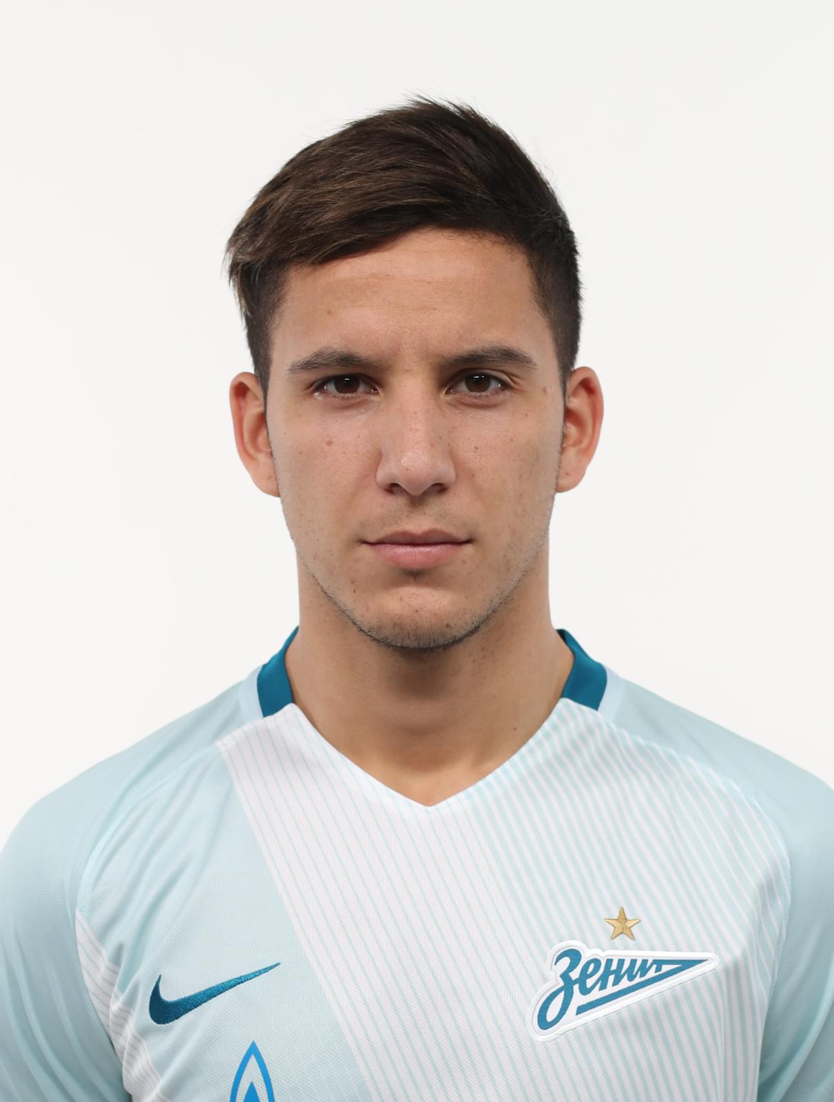 Фотосессия футболистов и тренеров основного состава ФК «Зенит» сезона 2017/2018