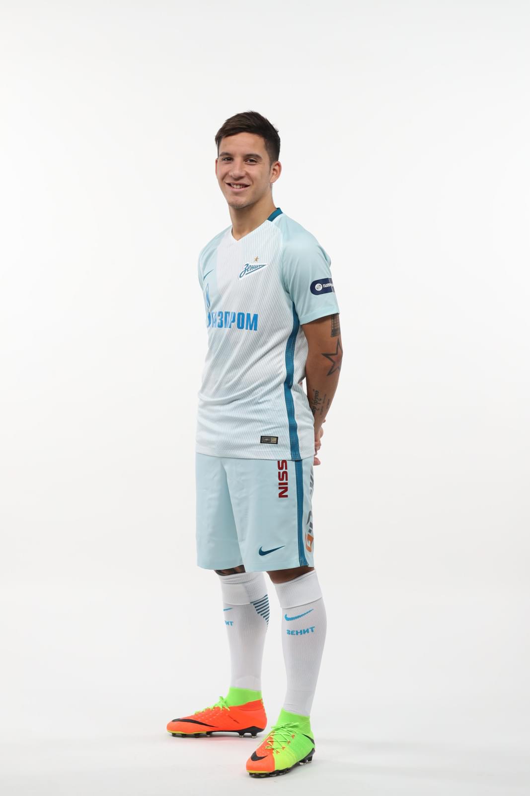 Фотосессия футболистов и тренеров основного состава ФК «Зенит» сезона 2017/2018