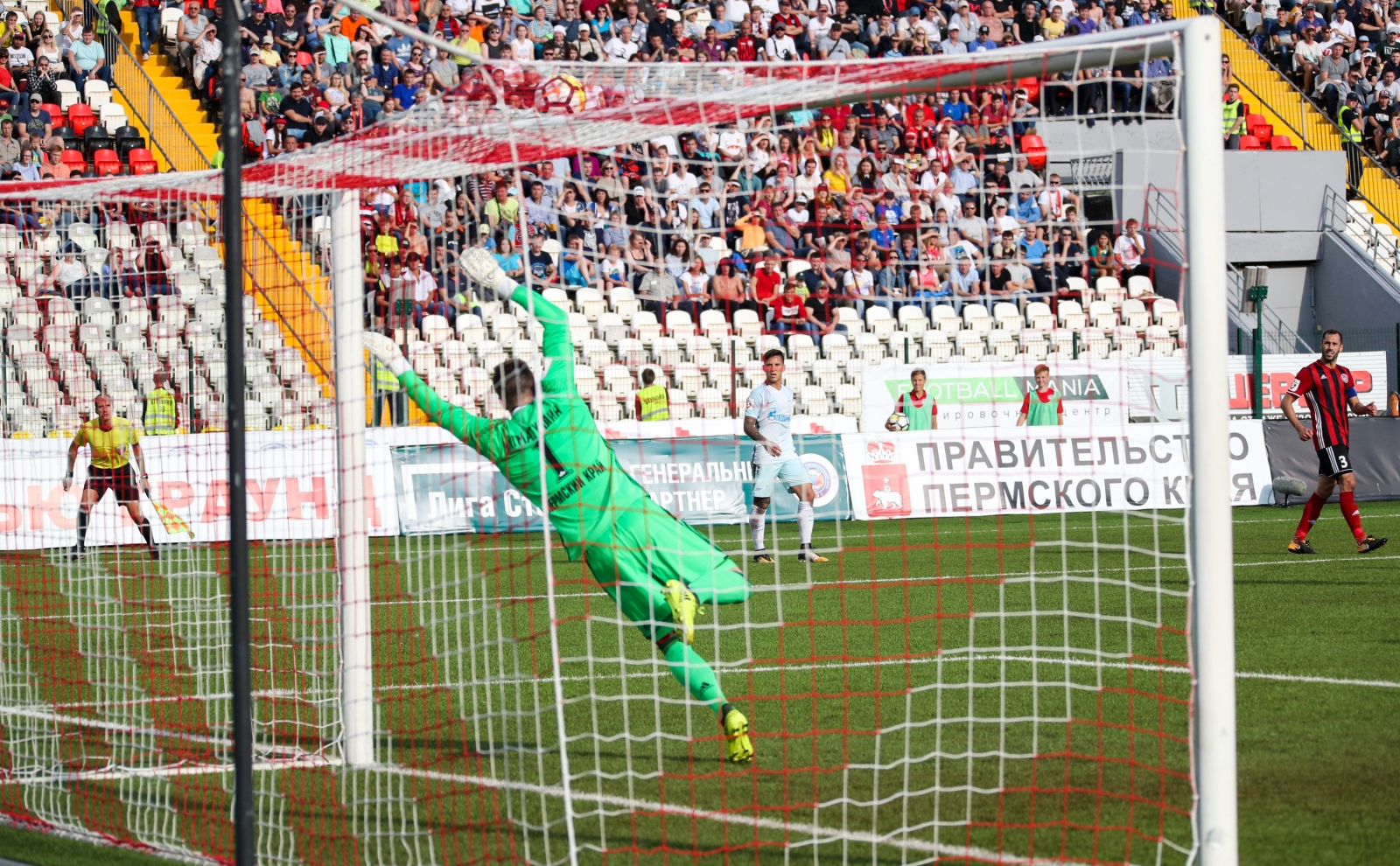 РОСГОССТРАХ-Чемпионат России 2017/18, «Амкар» — «Зенит»